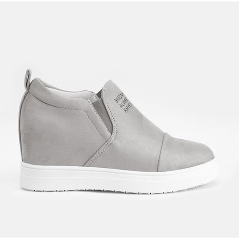 Stylische und stützende orthopädische Sommerstiefel