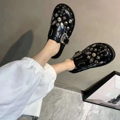 Strapazierfähige orthopädische Wintersandalen