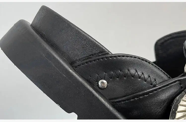 Strapazierfähige orthopädische Wintersandalen