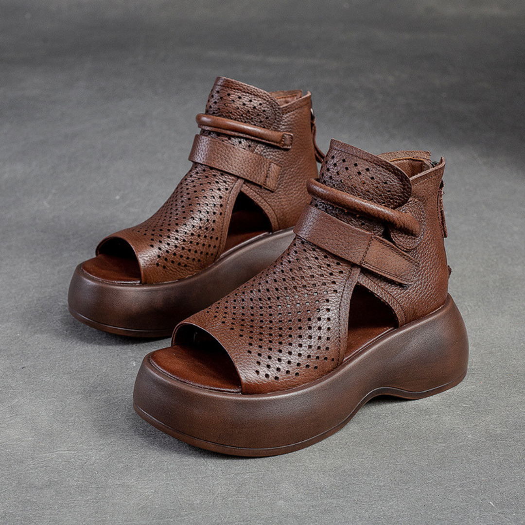 Zeitlose und stützende orthopädische Wintersandalen