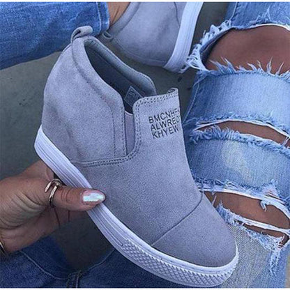 Stylische und stützende orthopädische Sommerstiefel