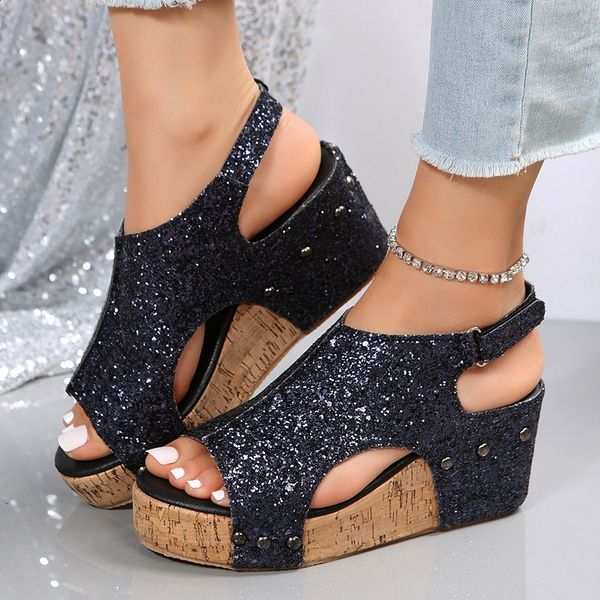 Strapazierfähige orthopädische Wintersandalen