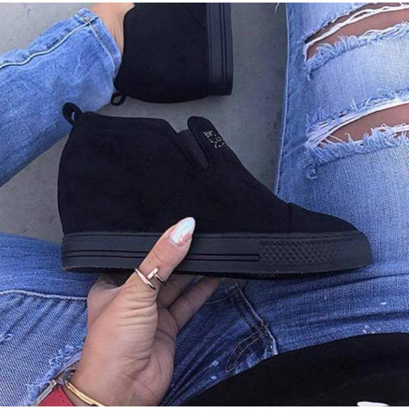 Stylische und stützende orthopädische Sommerstiefel