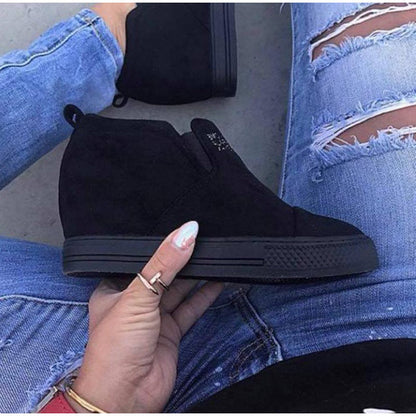 Stylische und stützende orthopädische Sommerstiefel