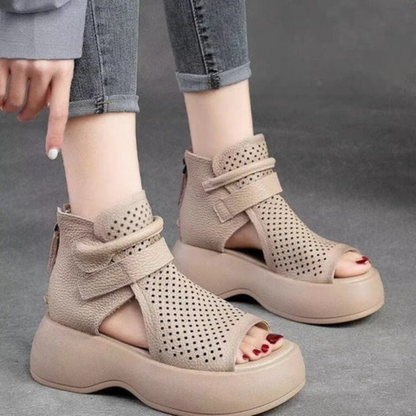 Zeitlose und stützende orthopädische Wintersandalen