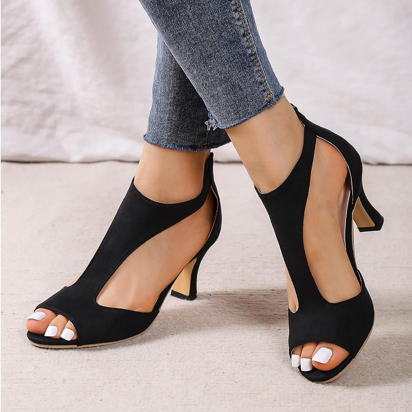 Modische und stützende orthopädische Wintersandalen