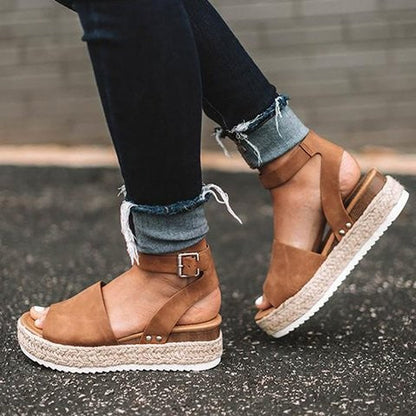 Stützende und modische orthopädische Wintersandalen