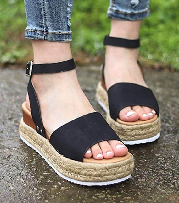 Stützende und modische orthopädische Wintersandalen