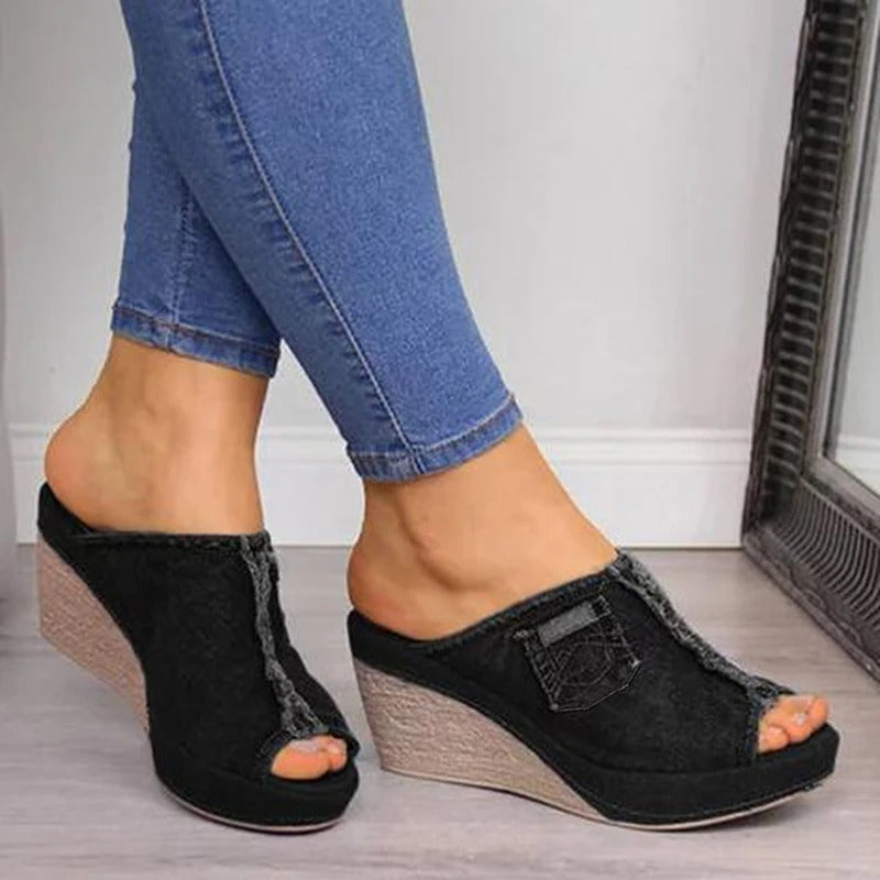 Bequeme und modische orthopädische Wintersandalen