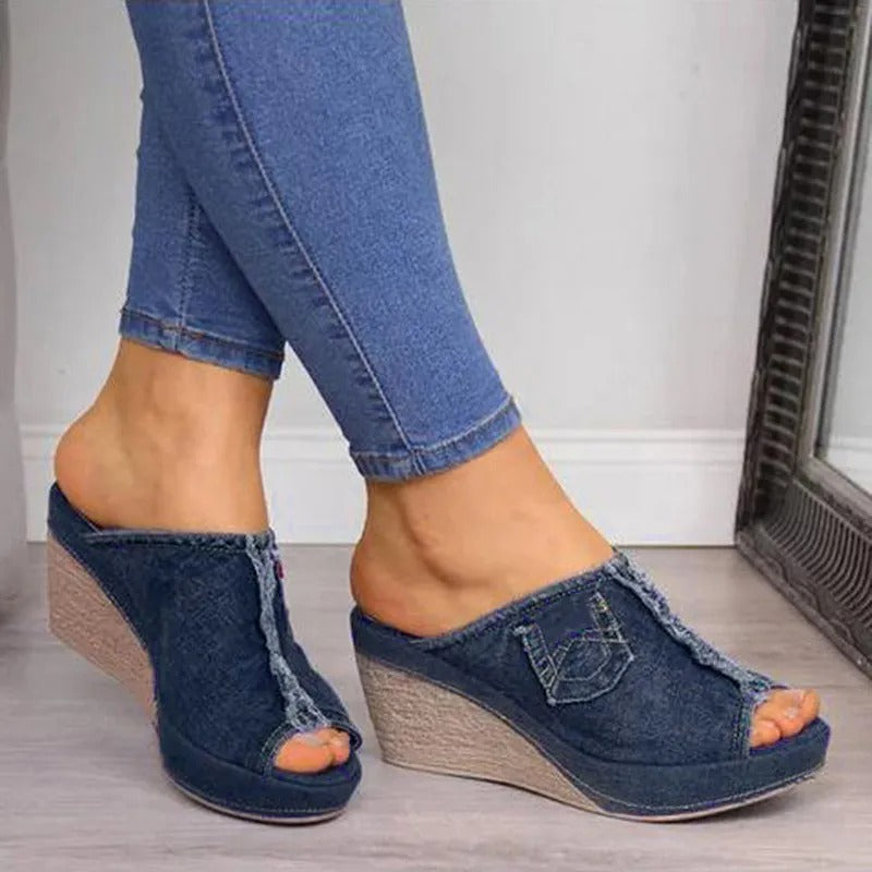 Bequeme und modische orthopädische Wintersandalen
