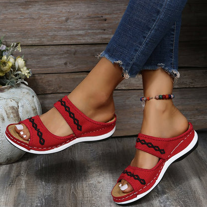 Maßgeschneiderte und bequeme orthopädische Wintersandalen