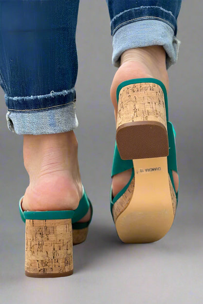 Zeitlose und stützende orthopädische Sommerschuhe