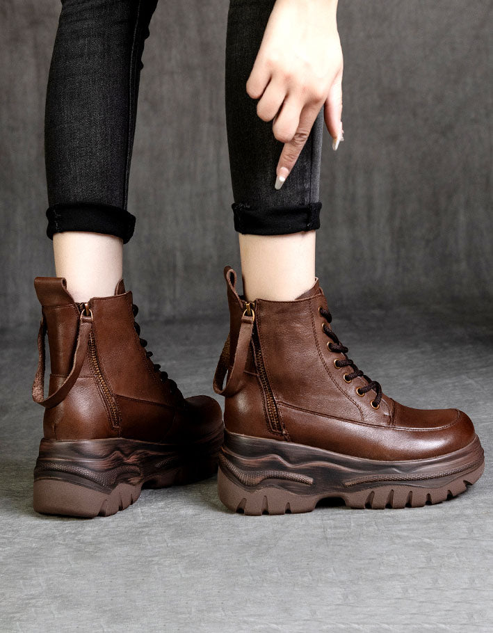 Elegante und detailreiche stützende Winterstiefel