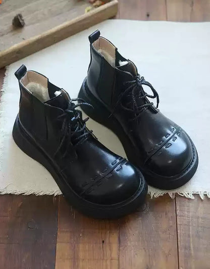 Elegante und detailreiche stützende Winterstiefel