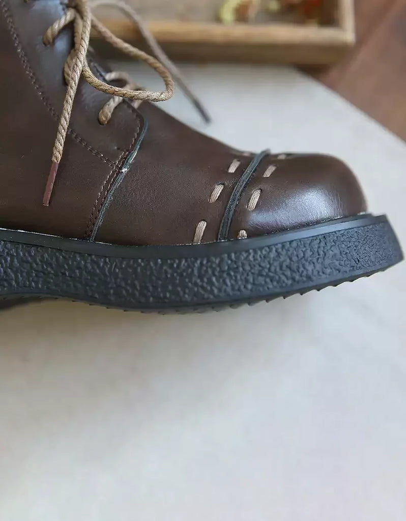 Elegante und detailreiche stützende Winterstiefel