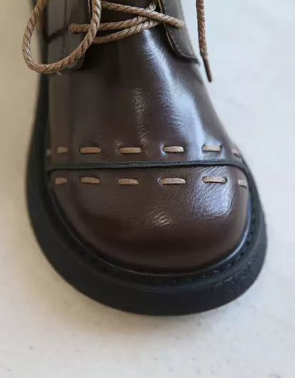 Elegante und detailreiche stützende Winterstiefel