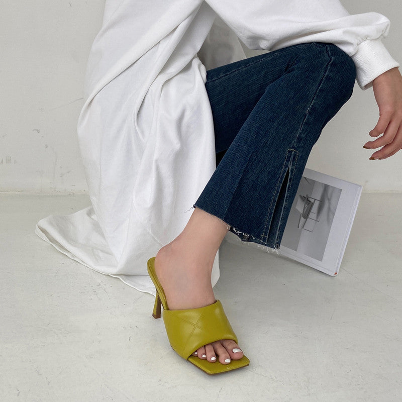 Stützende und modische orthopädische Sommer-Heels
