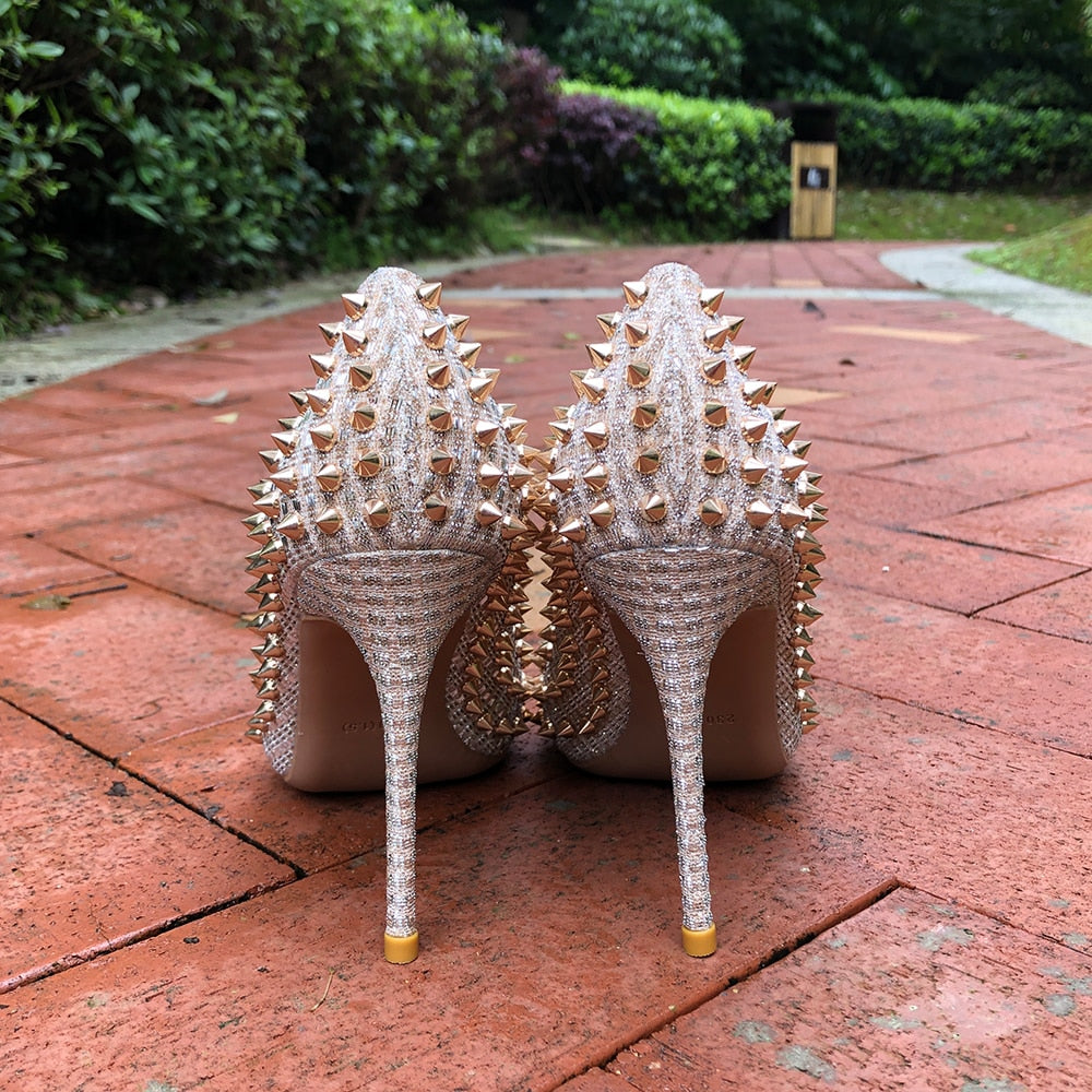 Maßgeschneiderte und bequeme orthopädische Sommer Heels