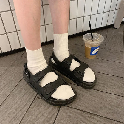 Bequeme und modische orthopädische Wintersandalen