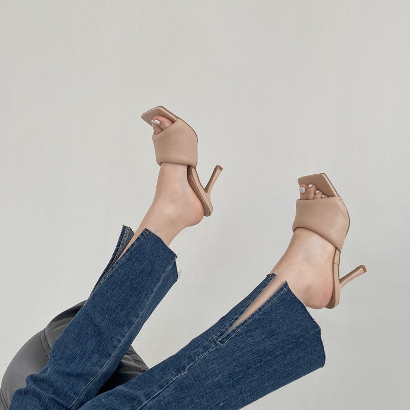 Stützende und modische orthopädische Sommer-Heels