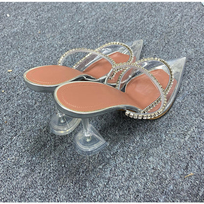 Schlanke und stützende orthopädische Sommerschuhe