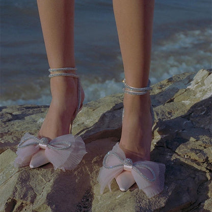 Unterstützende und modische orthopädische Sommerschuhe