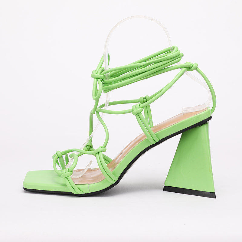 Maßgeschneiderte und bequeme orthopädische Sommer Heels