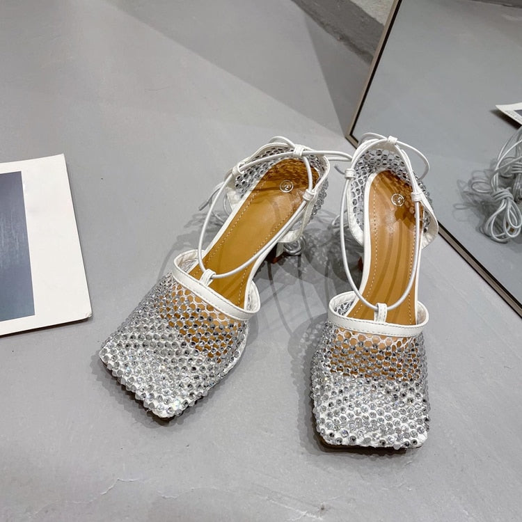 Bequeme und modische orthopädische Sommerschuhe