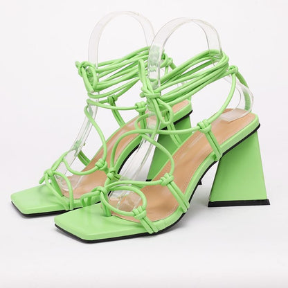Maßgeschneiderte und bequeme orthopädische Sommer Heels