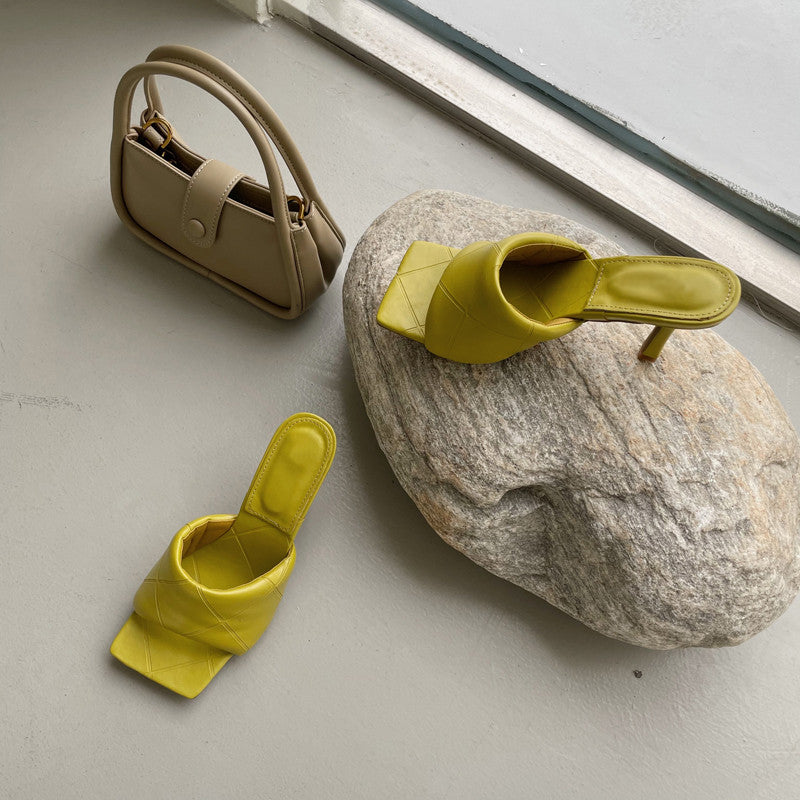 Stützende und modische orthopädische Sommer-Heels