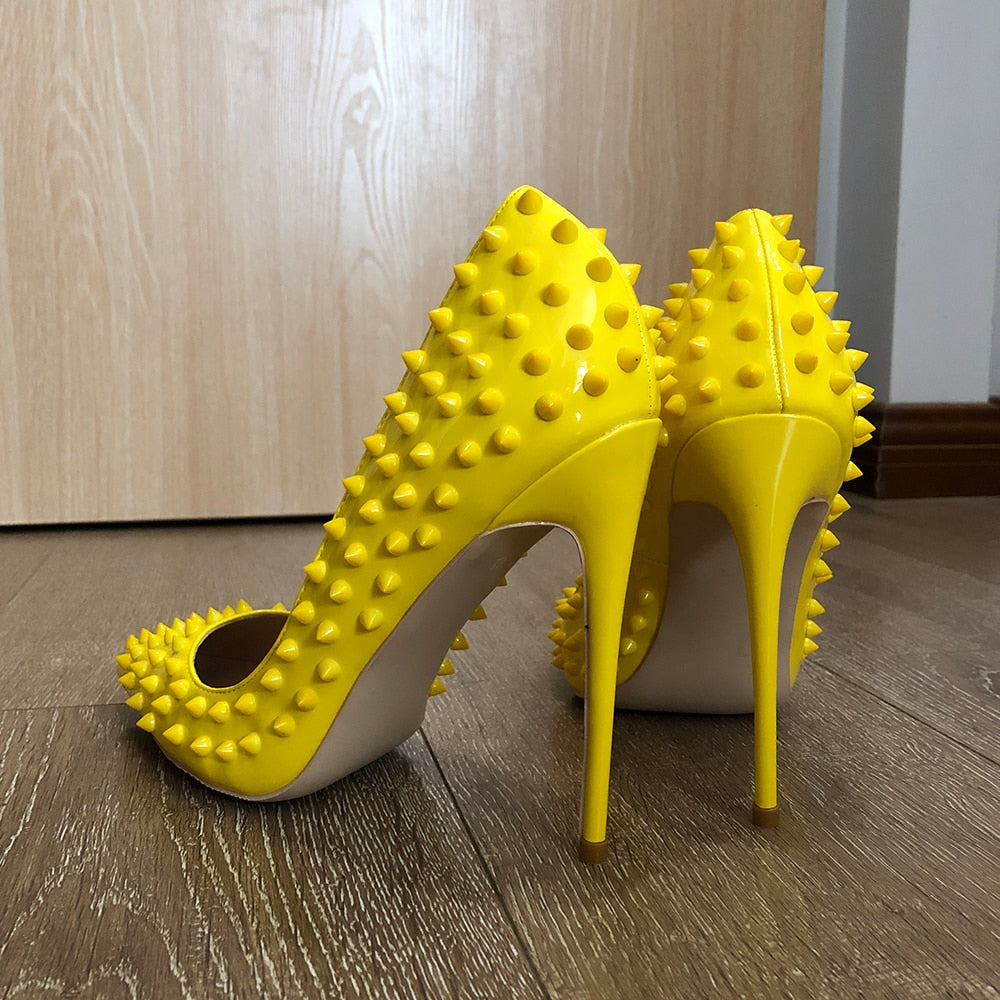 Stützende und modische orthopädische Sommer-Heels