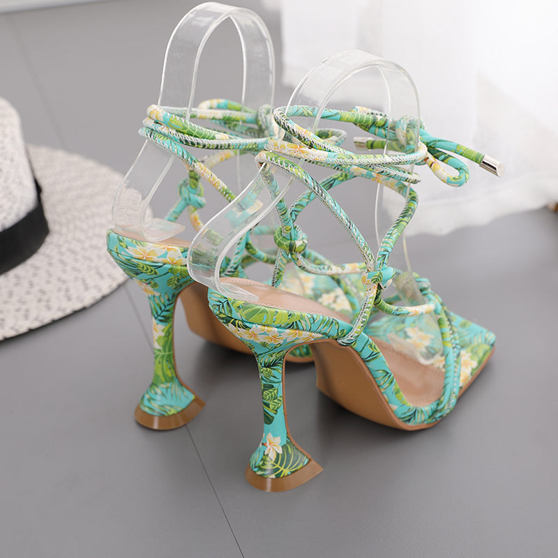 Maßgeschneiderte unterstützende orthopädische Sommer Heels