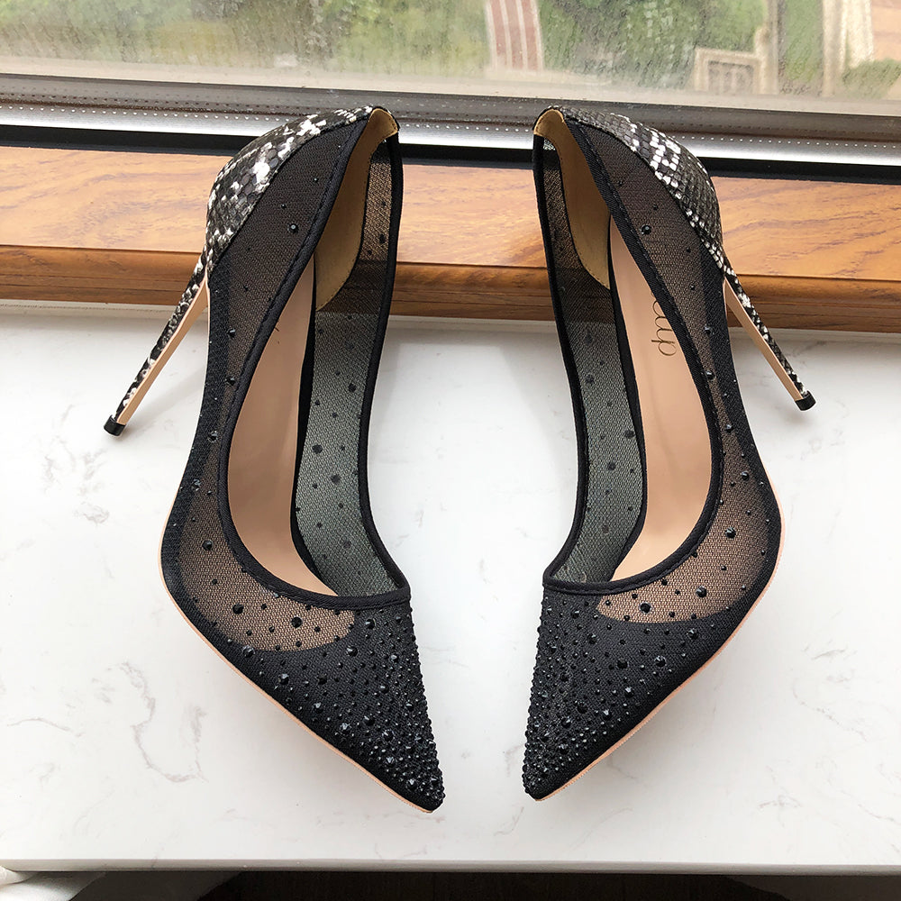 Moderne und stützende orthopädische Sommerschuhe