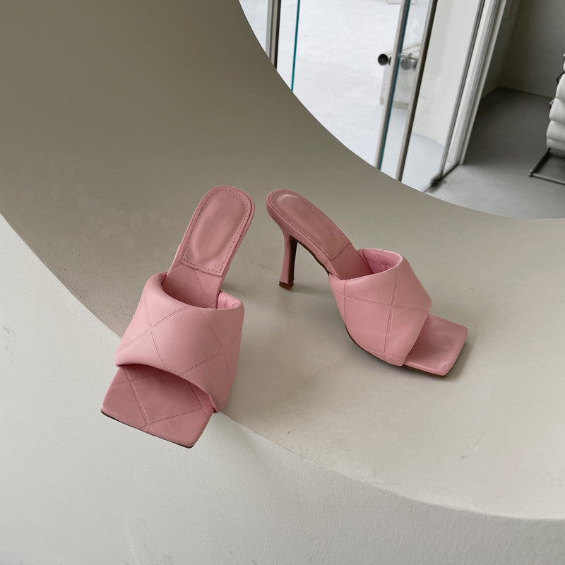 Stützende und modische orthopädische Sommer-Heels