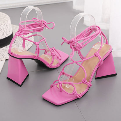 Maßgeschneiderte und bequeme orthopädische Sommer Heels