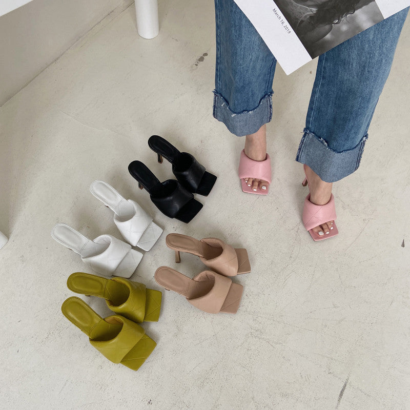 Stützende und modische orthopädische Sommer-Heels