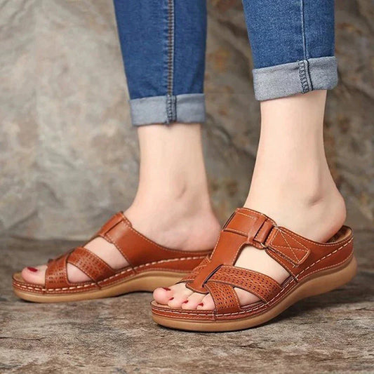 Entspannte und stützende orthopädische Wintersandalen