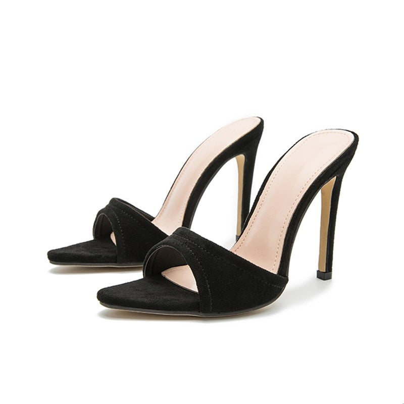 Bequeme und stylische orthopädische Sommer Heels