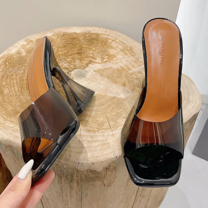 Bequeme und haltbare orthopädische Sommer-Heels