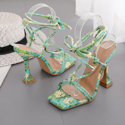 Maßgeschneiderte unterstützende orthopädische Sommer Heels