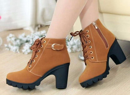 Unterstützende orthopädische Sommer-Heels