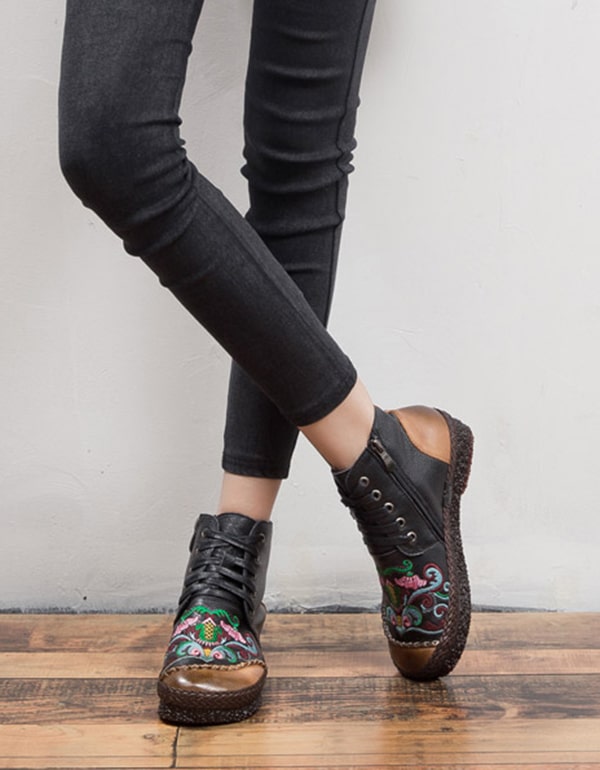 Zeitlose und stützende orthopädische Winterstiefel