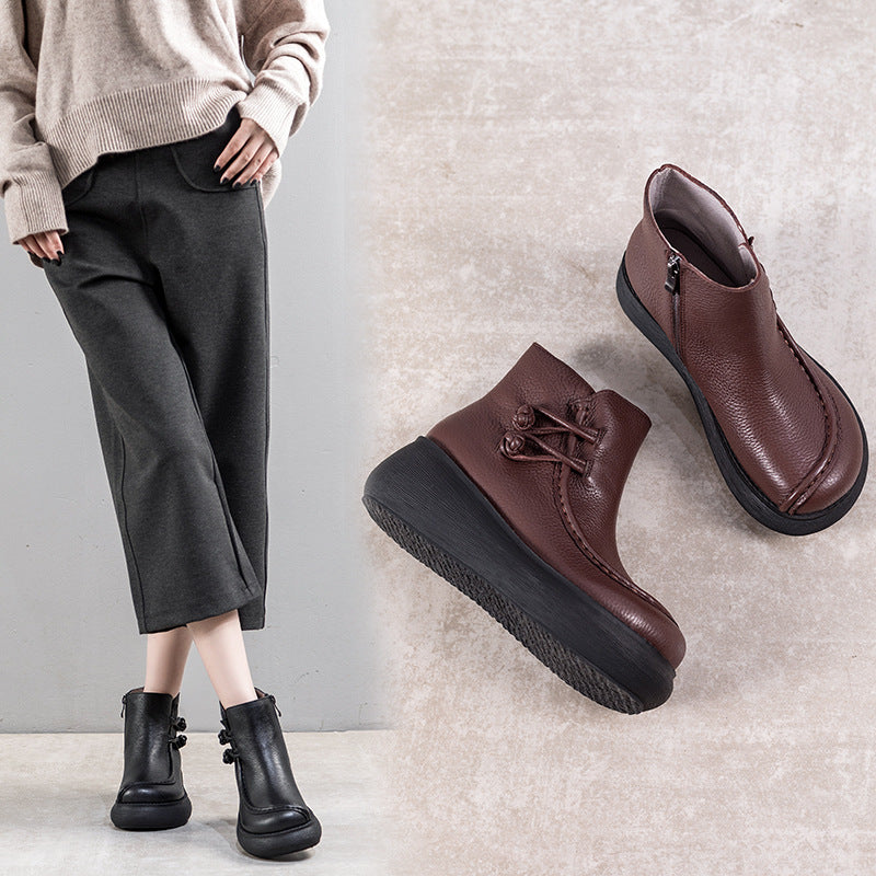 Moderne und stützende orthopädische Winterstiefel