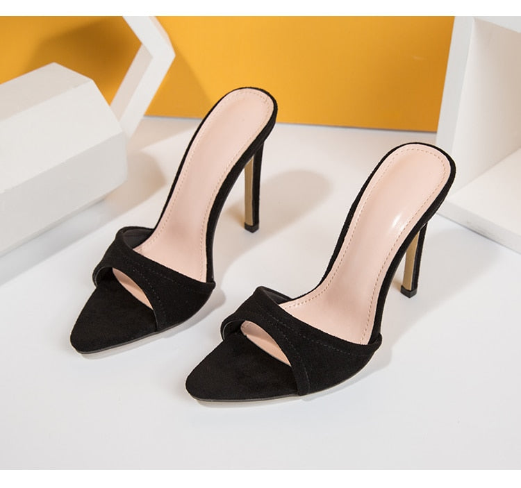 Bequeme und stylische orthopädische Sommer Heels