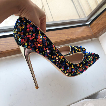 Moderne und stützende orthopädische Sommer Heels