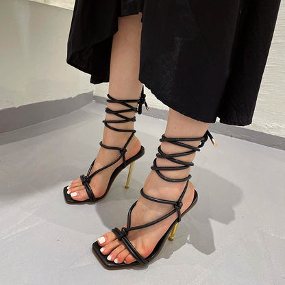 Stylische und stützende orthopädische Sommer Heels