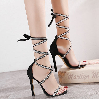 Vielseitige und stützende orthopädische Sommersandalen