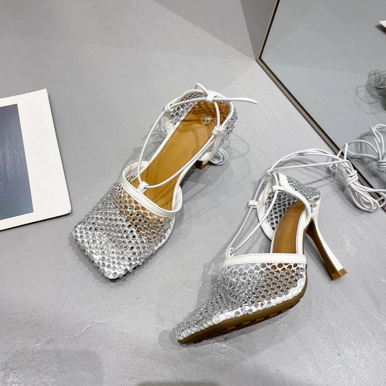 Bequeme und modische orthopädische Sommerschuhe