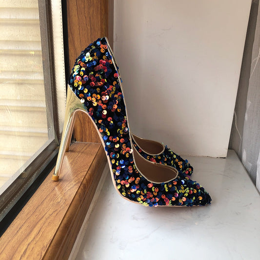 Moderne und stützende orthopädische Sommer Heels
