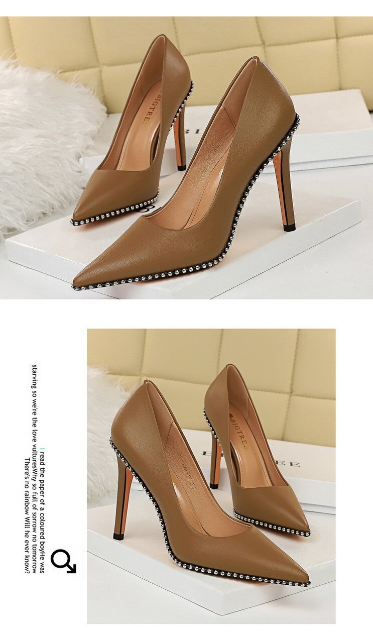 Maßgeschneiderte und bequeme orthopädische Sommer Heels